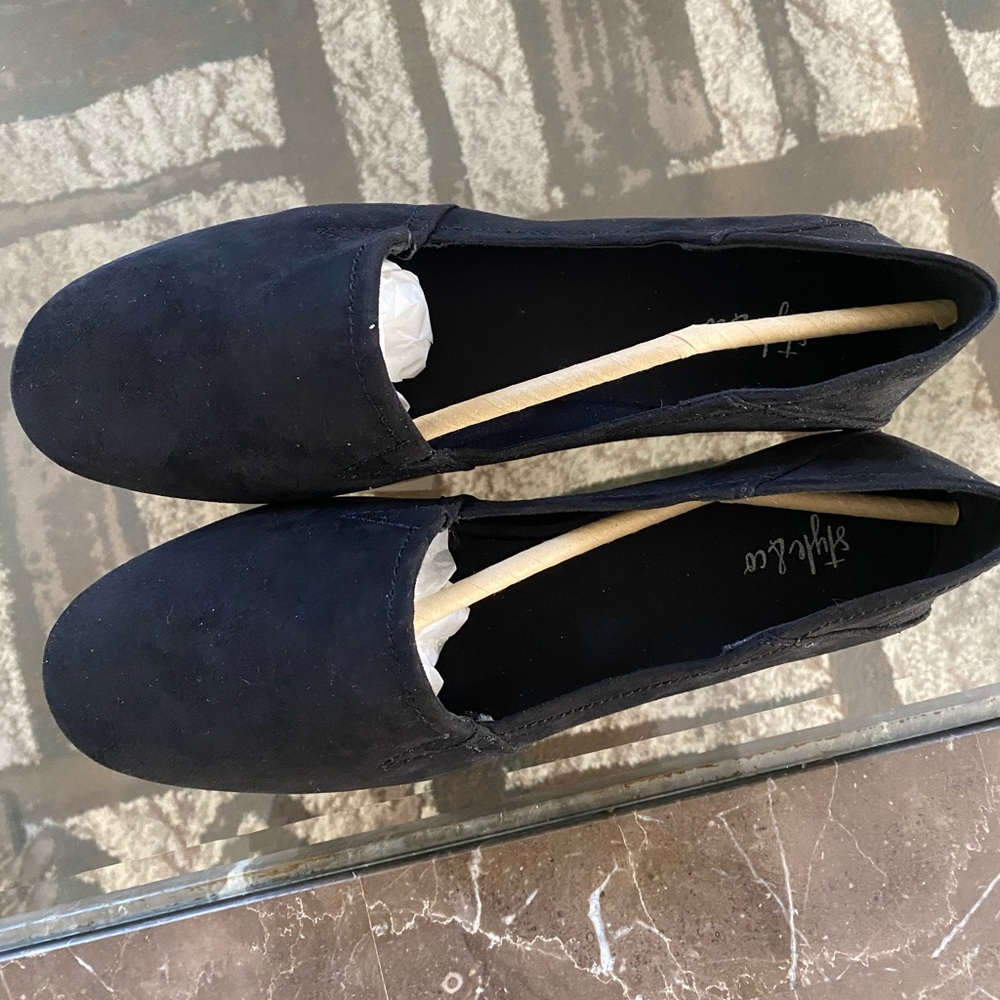 Black casual loafers